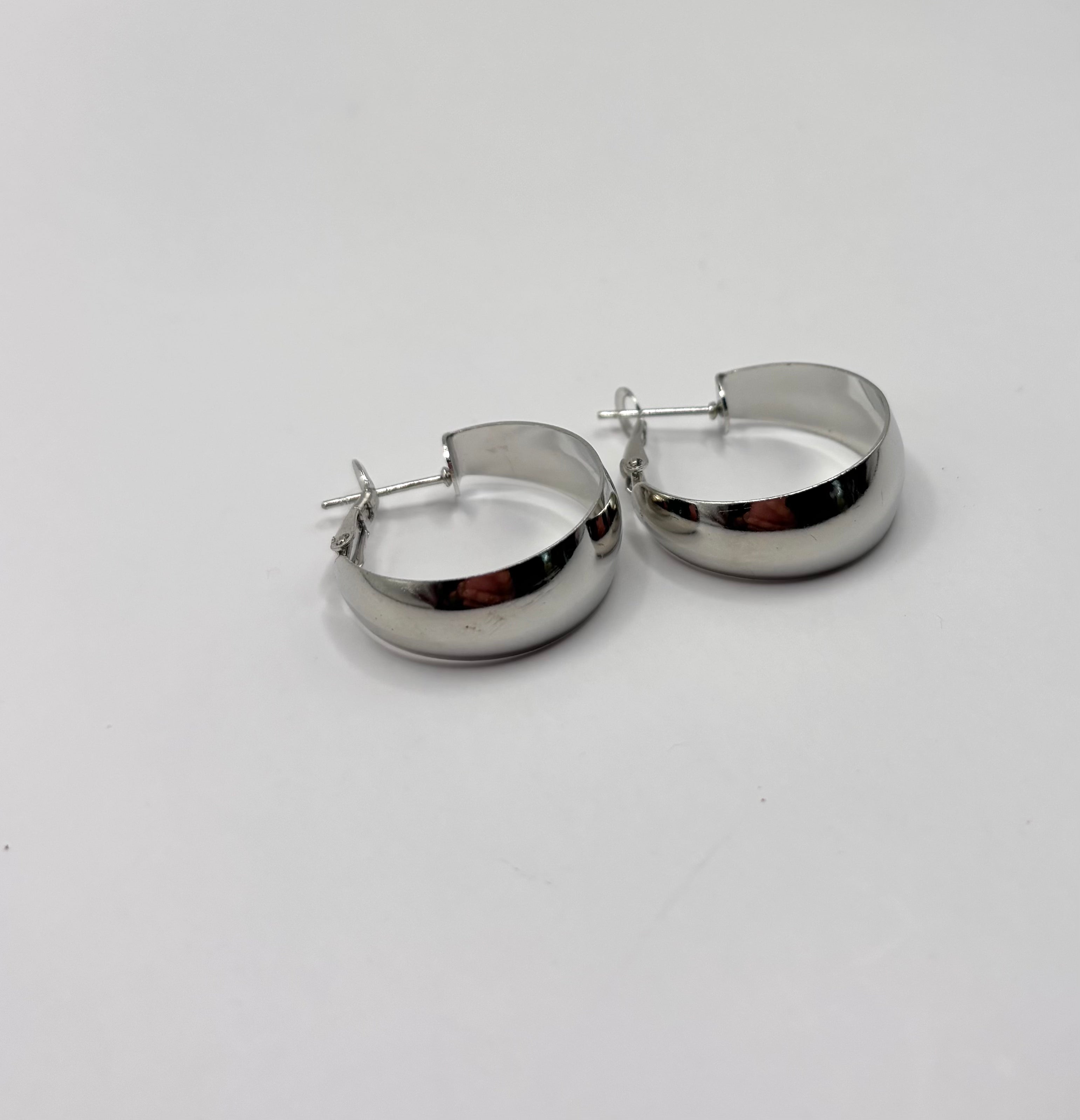 Hoop oorbellen zilverkleur