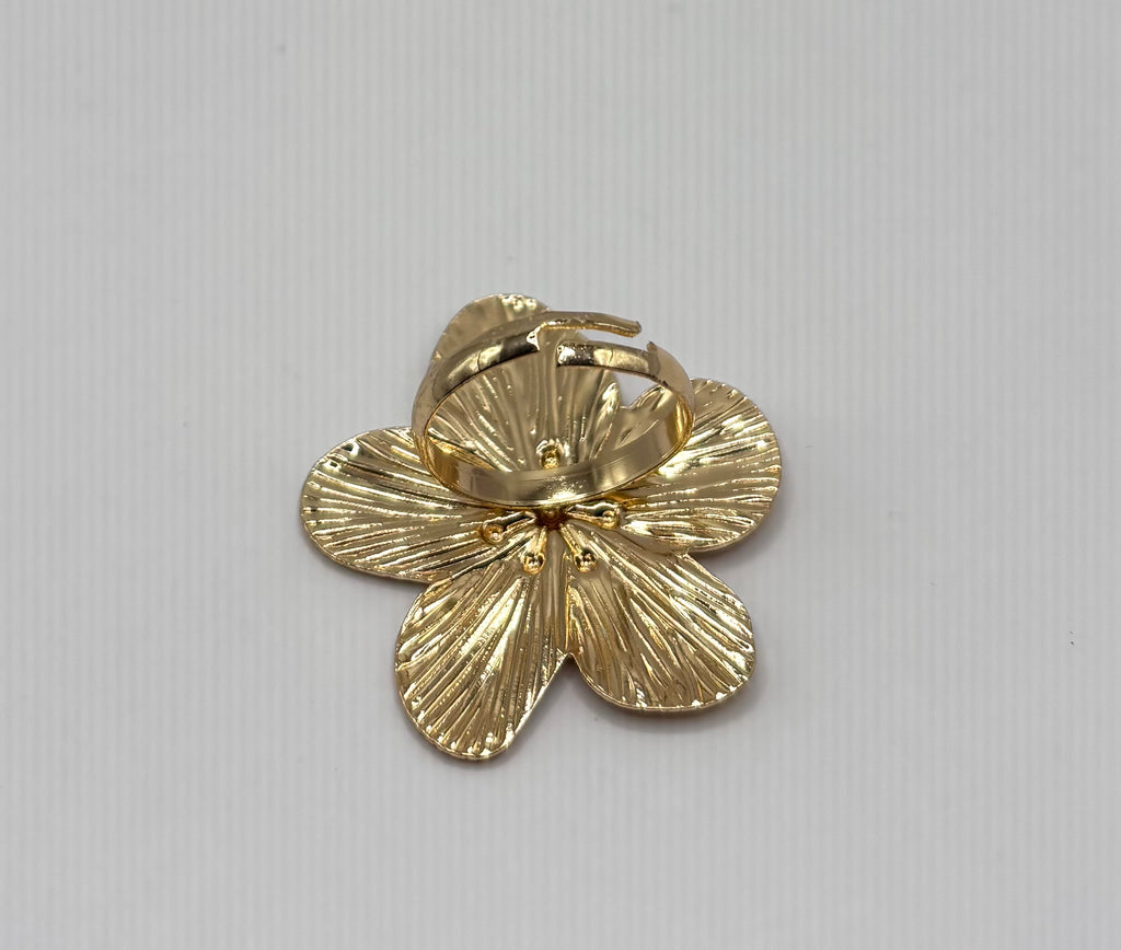 achterkant goudkleurige bloem ring verstelbaar