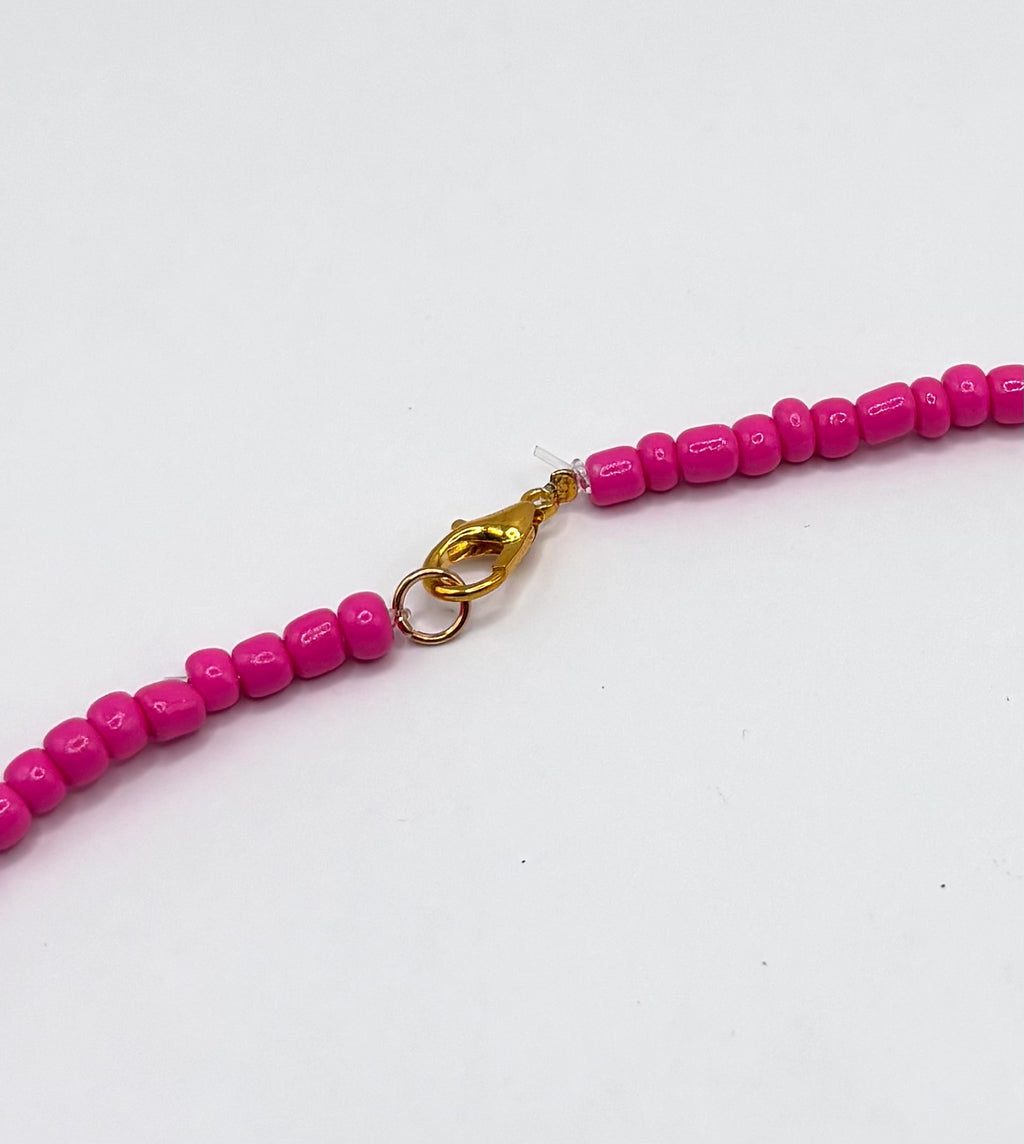 roze met wit ketting sluiting