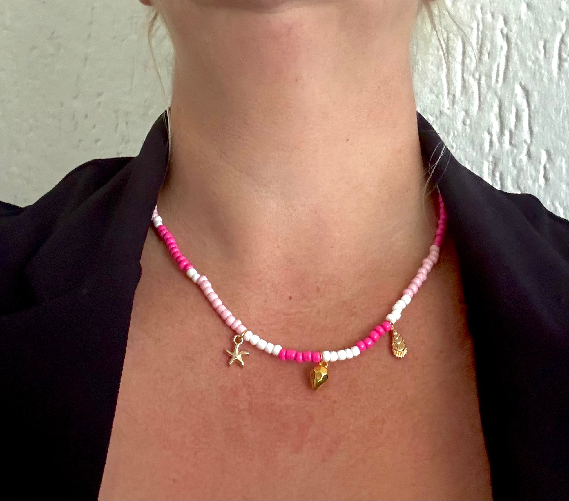 Naomi bedeltjes ketting