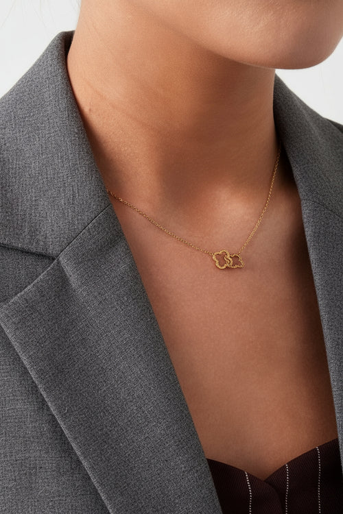 ketting met twee oogjes als hanger kleur goud RVS