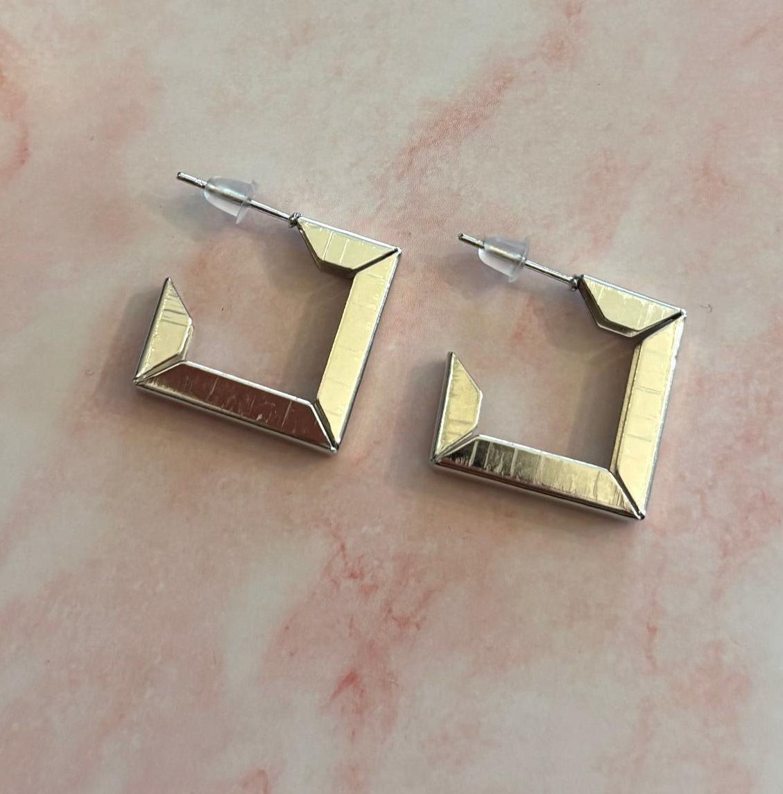 Oorbellen vierkant  ( Zilverkleurig)