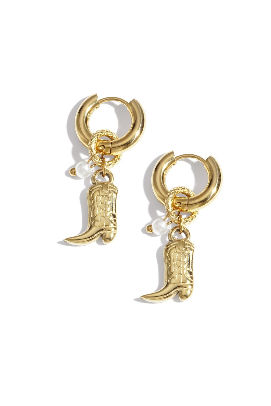 Goudkleurige oorringen met cowboy laars hanger rvs 