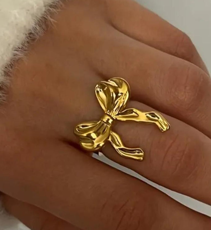 strik ring goudkleurig  